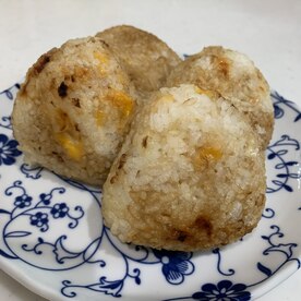 チーズとろける焼きおにぎり レシピ 作り方 By ちゅん Mama 楽天レシピ チーズとろける焼きおにぎり レシピ 作り方 By ちゅん Mama 楽天レシピ
